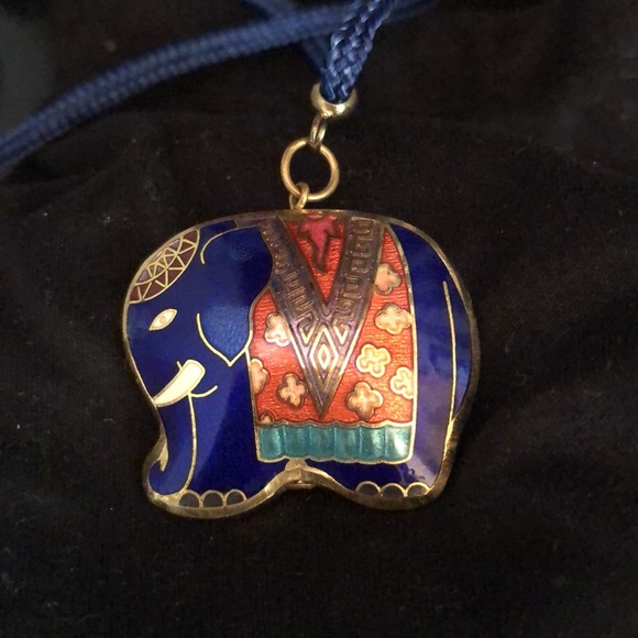 Cloisonné Elephant Pendant- Vintage 1980’s- 19” Cord Necklace- Cobalt Blue/ Gold - Picture 4 of 11